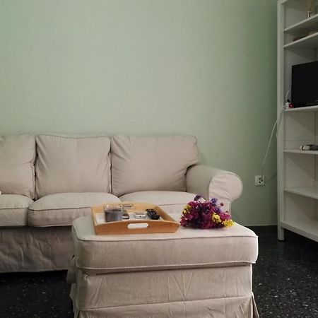 Paris Spacious Beach Apartment 루트라키 외부 사진